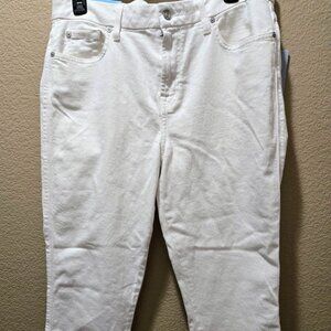 B(air) Kimmie White Cropped Denim